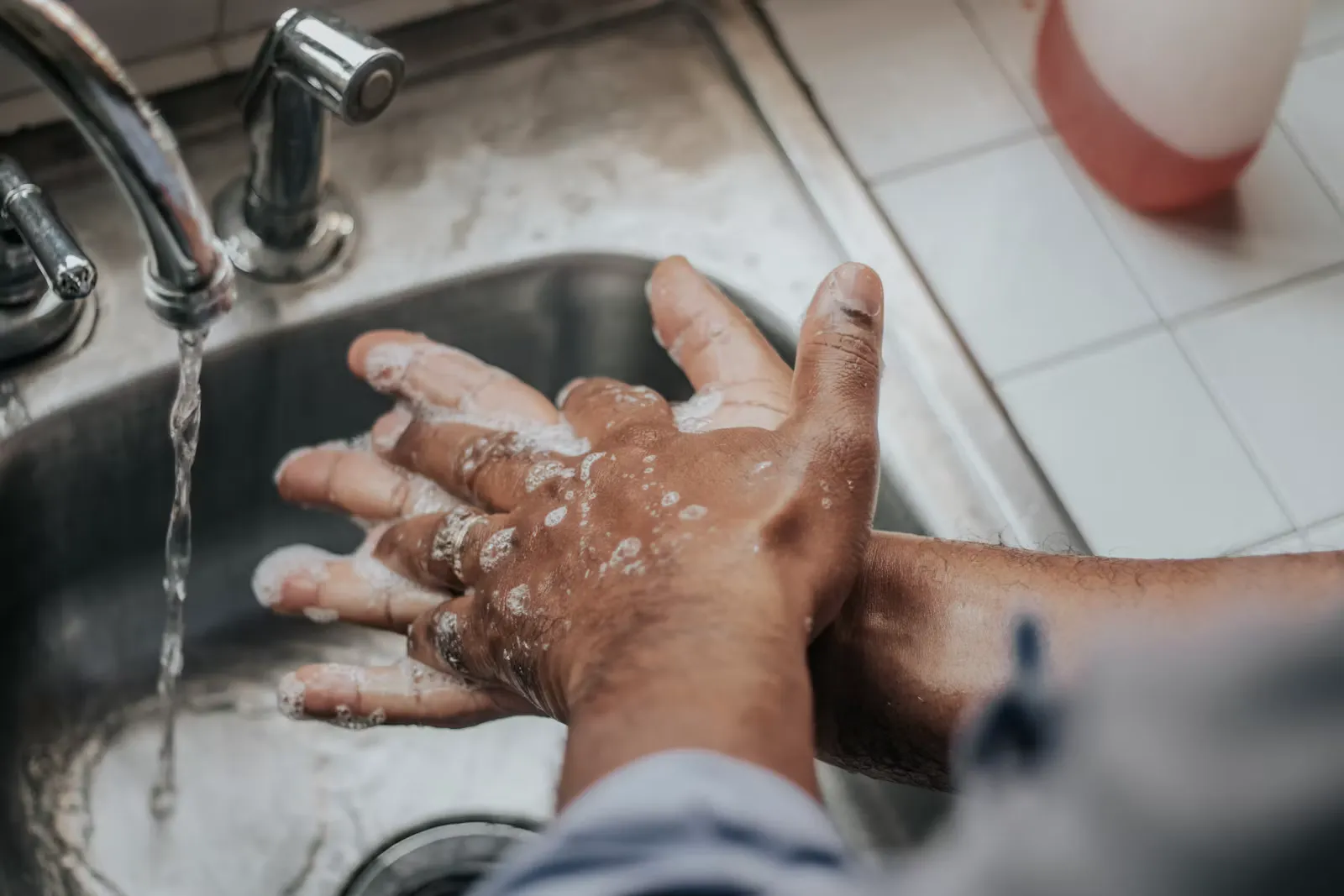 Handhygiene im Auslandspraktikum: die 5 WHO-Momente