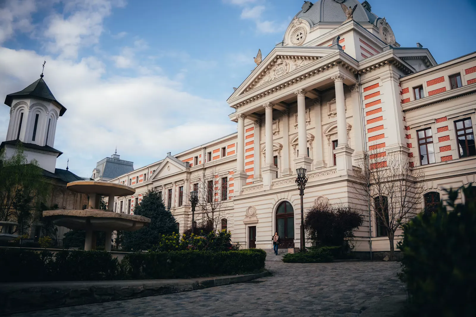 Haftpflichtversicherung im Auslandspraktikum richtig klären