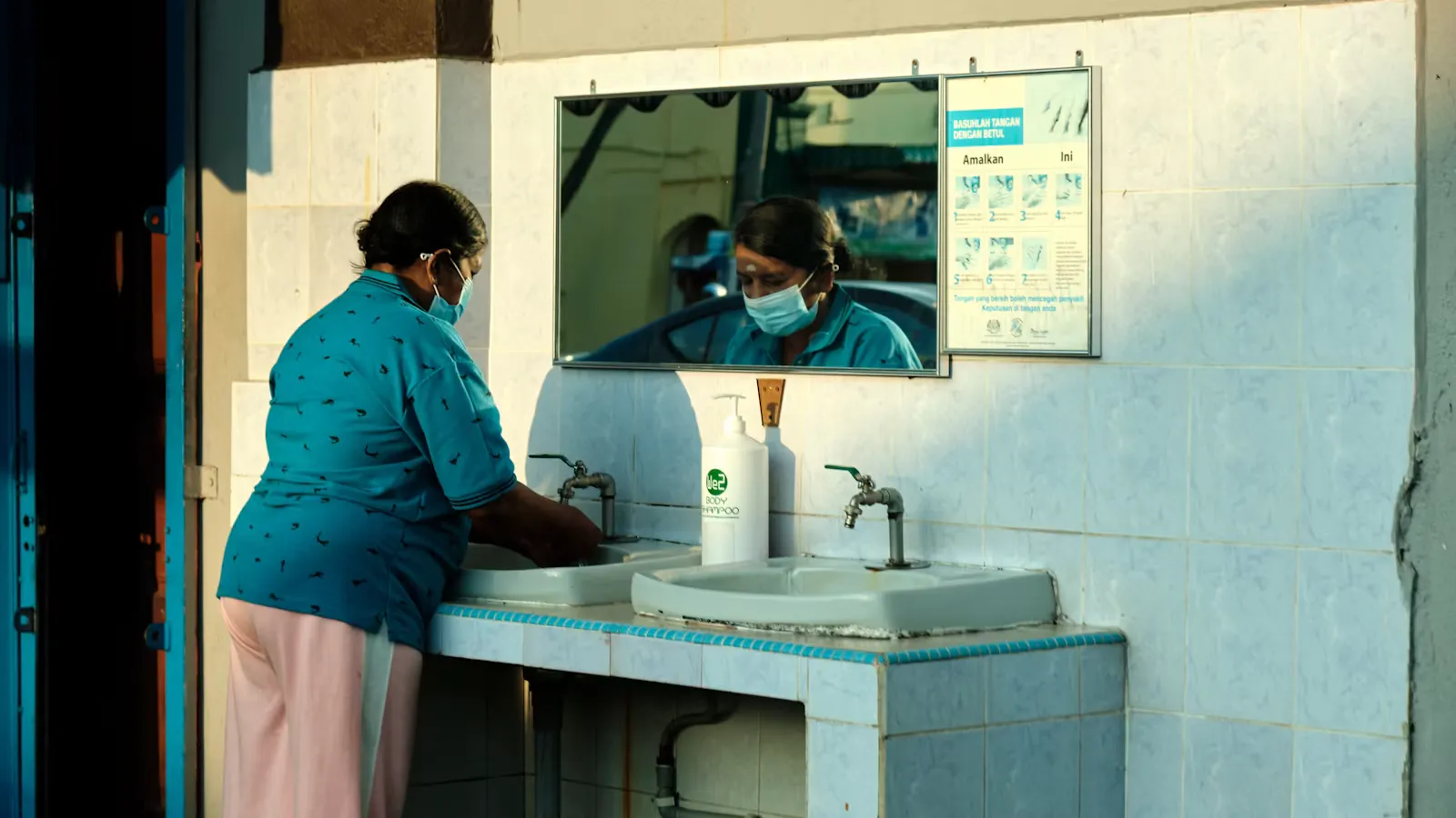 Needlestick Injury on a Medical Elective: What to Do
