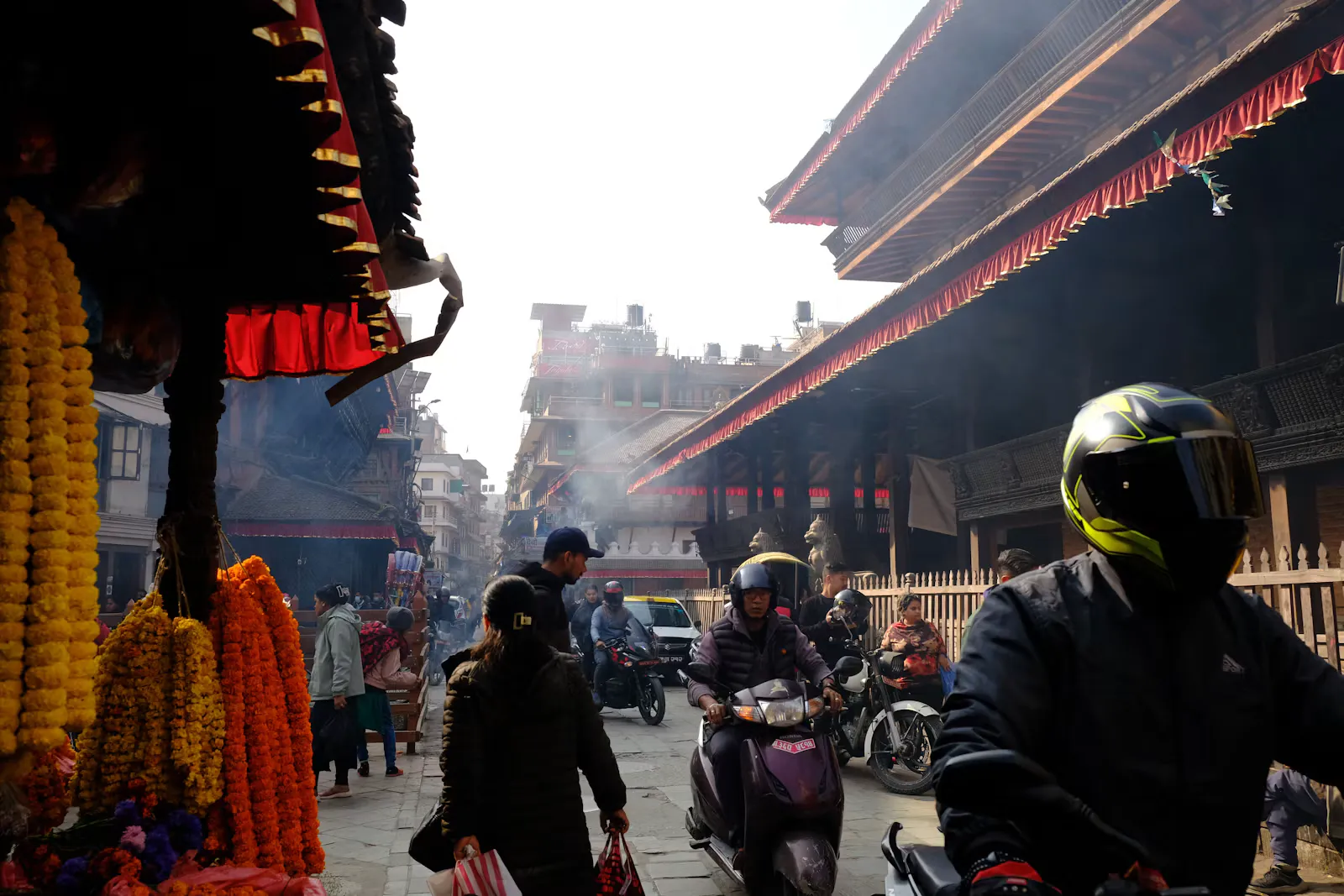 Nepal sicher? Sicherheitslage 2026 für dein Praktikum